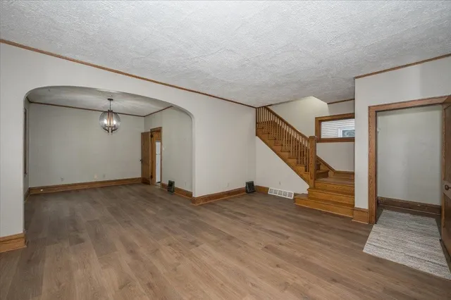 $195,000 | 2004 Lamborn Avenue, Superior, WI 54880