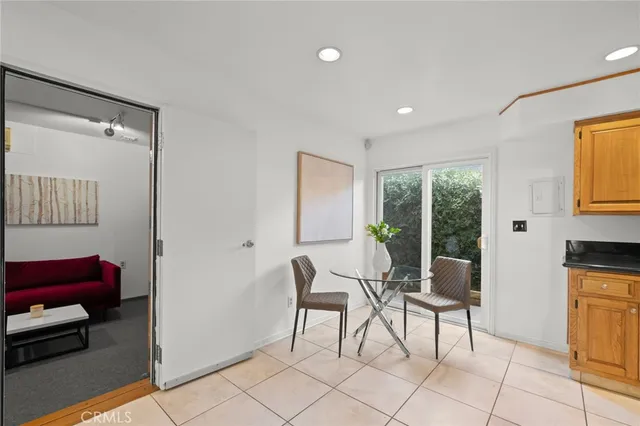 $749,000 | 5017 Cartwright Avenue, Unit 3, North Hollywood, CA 91601