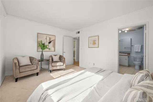 $749,000 | 5017 Cartwright Avenue, Unit 3, North Hollywood, CA 91601