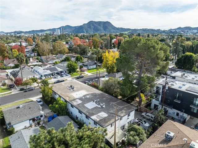 $749,000 | 5017 Cartwright Avenue, Unit 3, North Hollywood, CA 91601