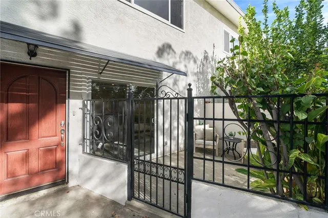 $749,000 | 5017 Cartwright Avenue, Unit 3, North Hollywood, CA 91601
