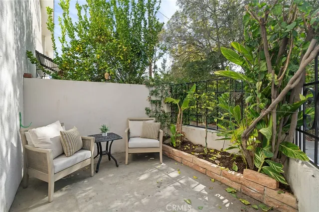 $749,000 | 5017 Cartwright Avenue, Unit 3, North Hollywood, CA 91601