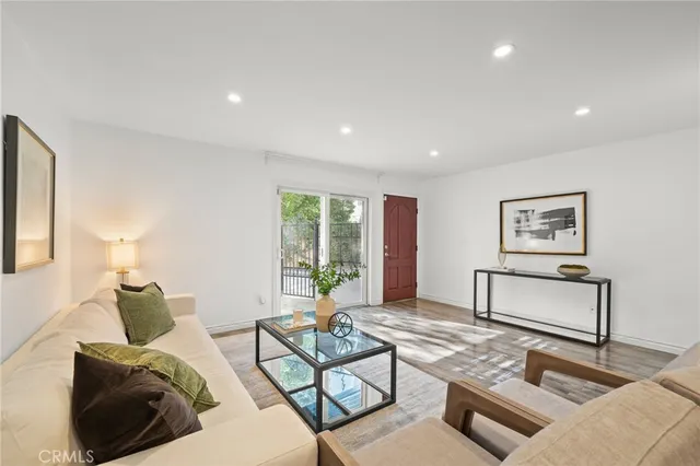 $749,000 | 5017 Cartwright Avenue, Unit 3, North Hollywood, CA 91601