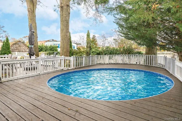 $6,300 | 41 South 4th Street, Locust Valley, NY 11560