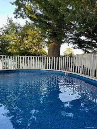 $6,300 | 41 South 4th Street, Locust Valley, NY 11560