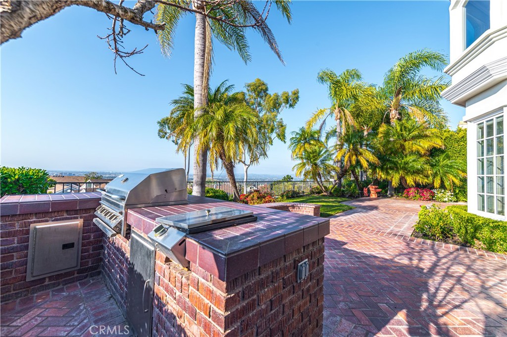 5 Sunpeak Irvine, CA 92603 - Photo 42 of 42 a view of outdoor space and yard