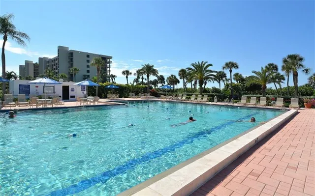 $11,000 | 1125 Gulf Of Mexico Drive, Unit 403, Longboat Key, FL 34228