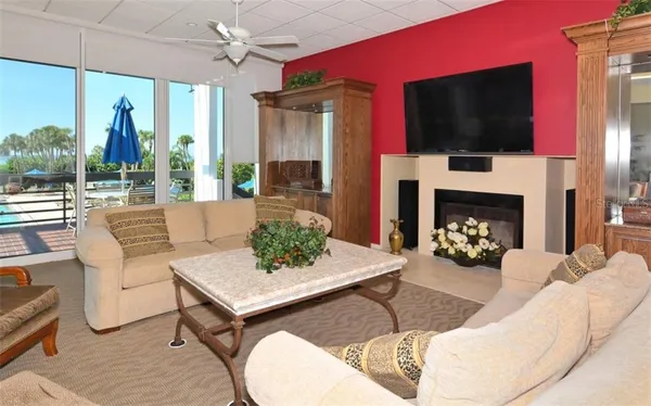 $11,000 | 1125 Gulf Of Mexico Drive, Unit 403, Longboat Key, FL 34228