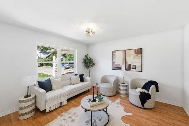 $1,100,000 | 6701 Lexington Road, Austin, TX 78757