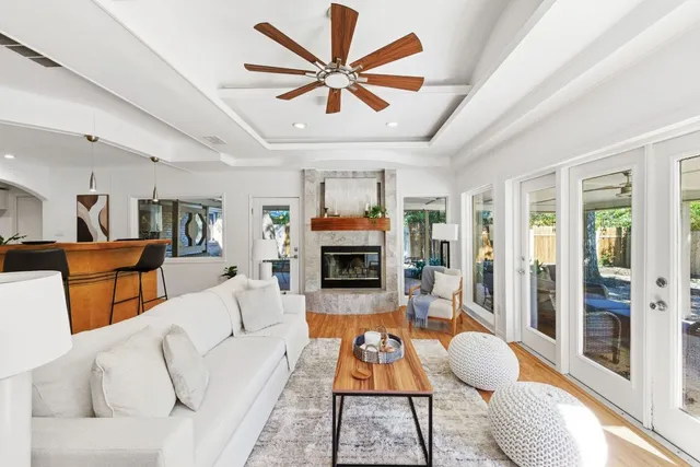 $1,100,000 | 6701 Lexington Road, Austin, TX 78757