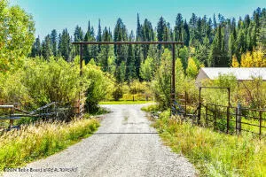 $4,999,950 | 6000 Heck Of A Hill Road, Wilson, WY 83014