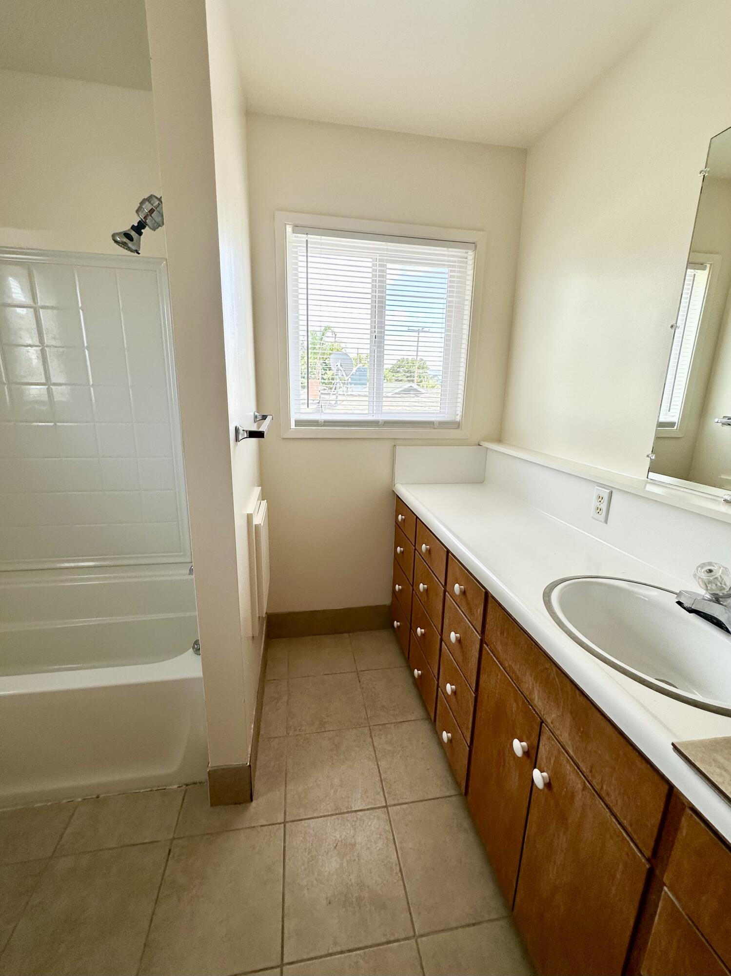 815 West Maple Street Exeter, CA 93221 - Photo 40 of 47 IMG_1455