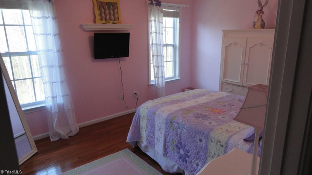 165 Johnson Ridge Road Elkin, NC 28621 - Photo 10 of 25 Gallery Image 10