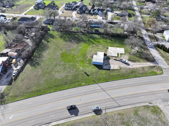 $735,000 | 501 Centerpoint Lane, Greenville, TX 75402