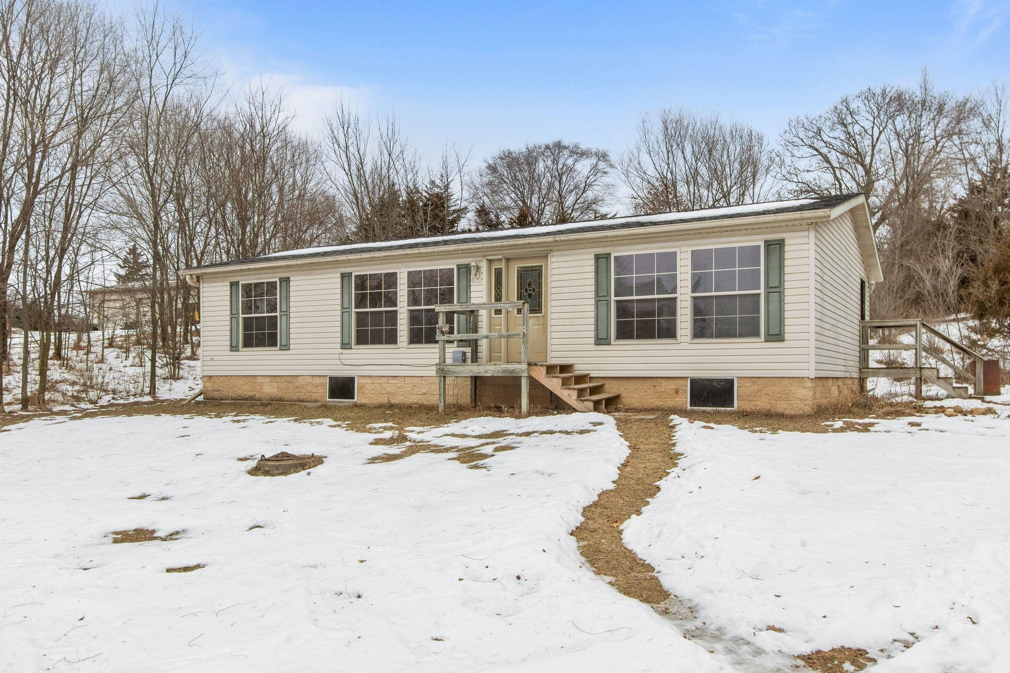 W5492 Bend Road Princeton, WI 54968 - Photo 1 of 1 Gallery Image 1