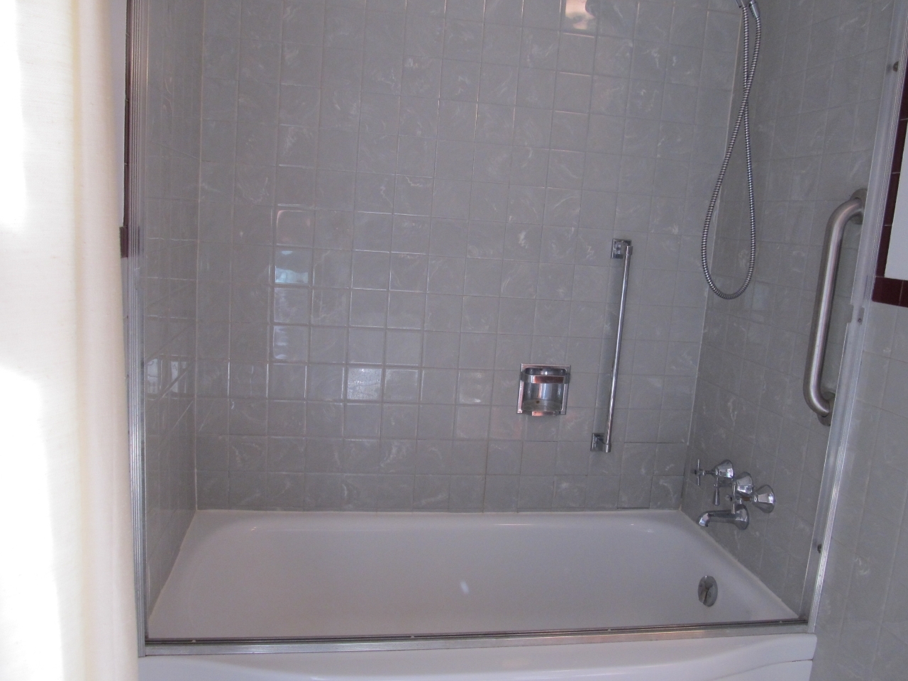 41 Albany Road West Stockbridge, MA 01266 - Photo 11 of 30 Full bath tub