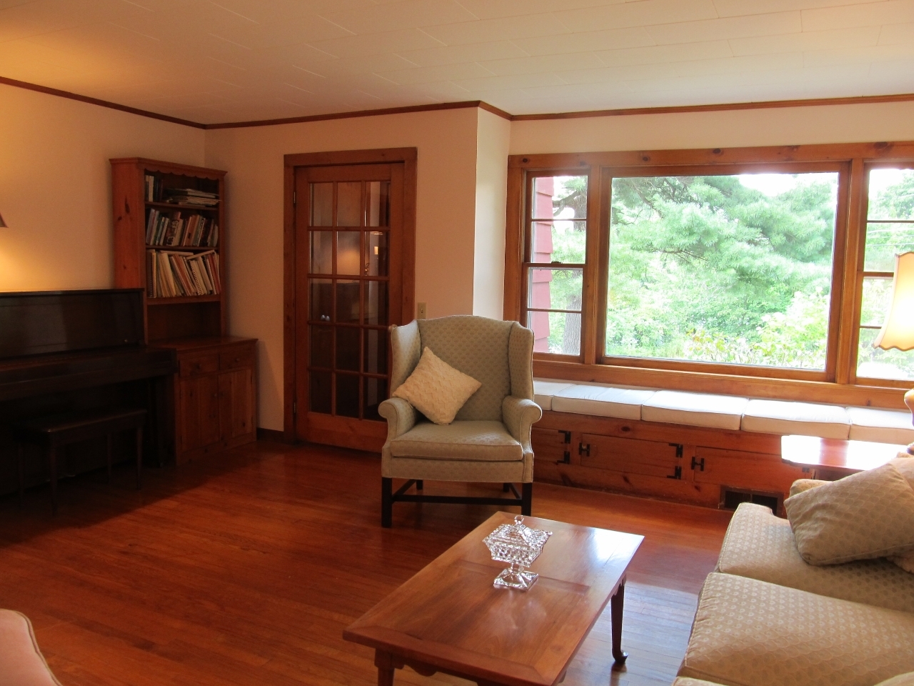 41 Albany Road West Stockbridge, MA 01266 - Photo 3 of 30 Living Room