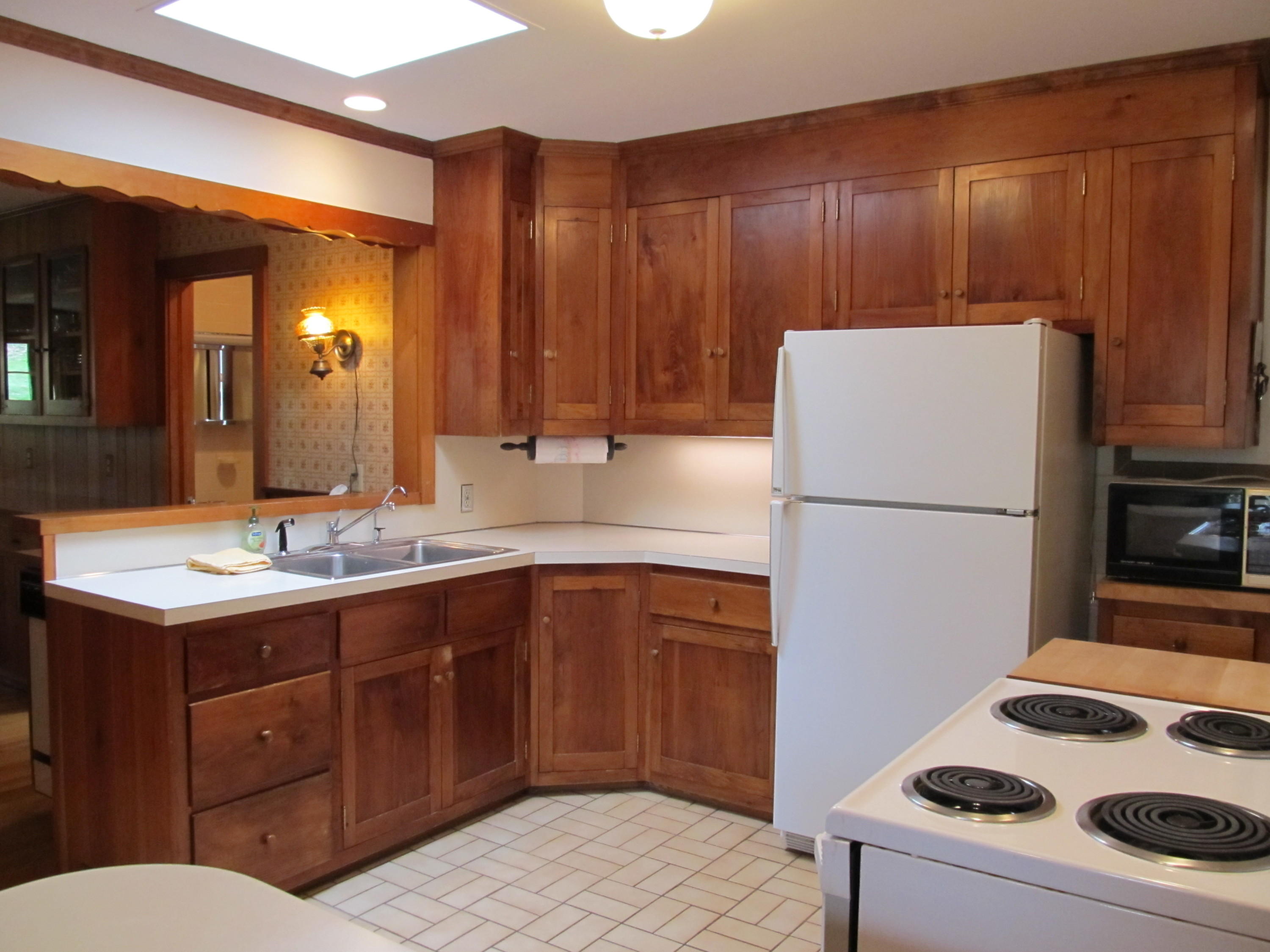 41 Albany Road West Stockbridge, MA 01266 - Photo 5 of 30 Kitchen