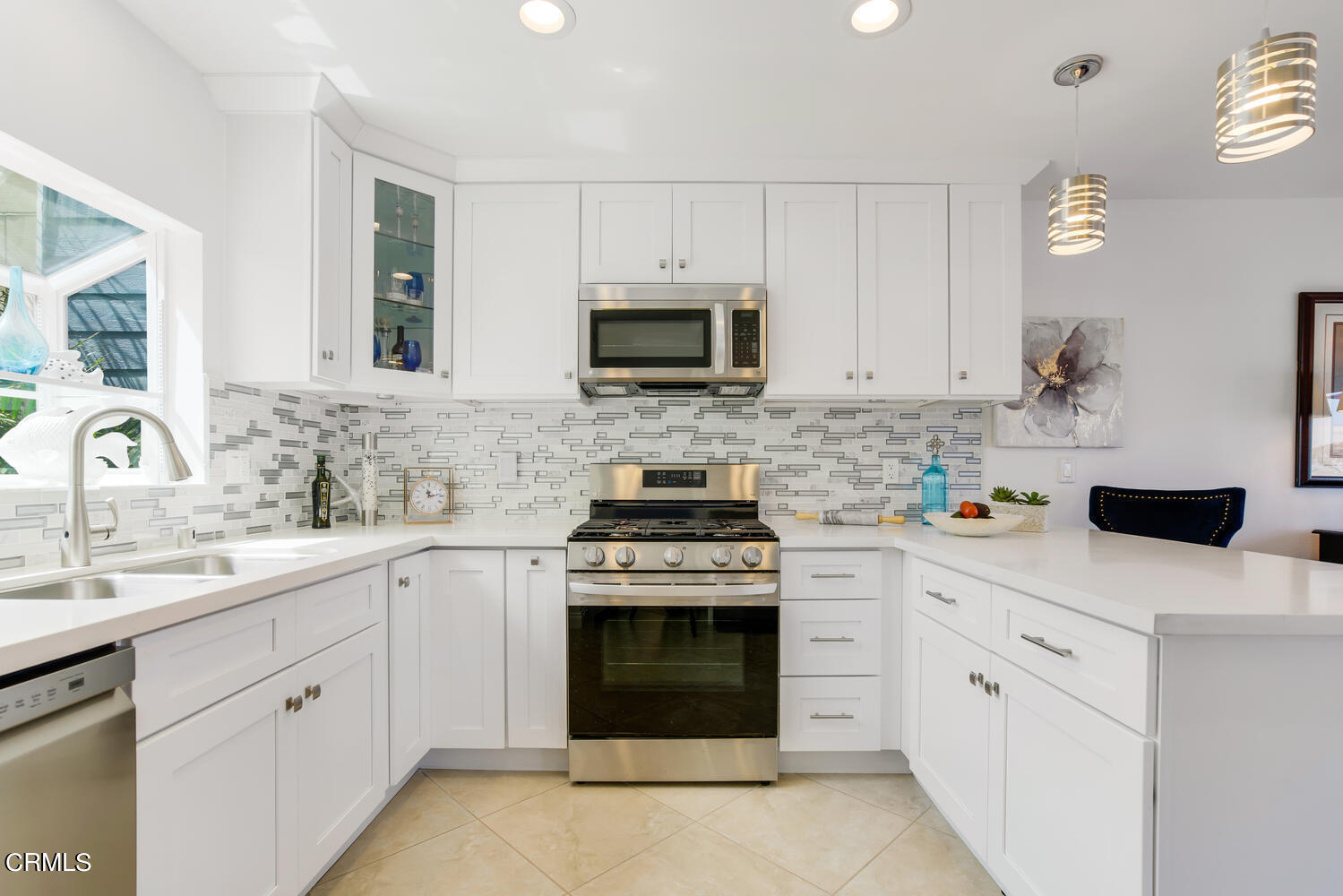 4561 Costa De Oro Oxnard, CA 93035 - Photo 12 of 36 4561 Costa De Oro Oxnard CA-large-014-01