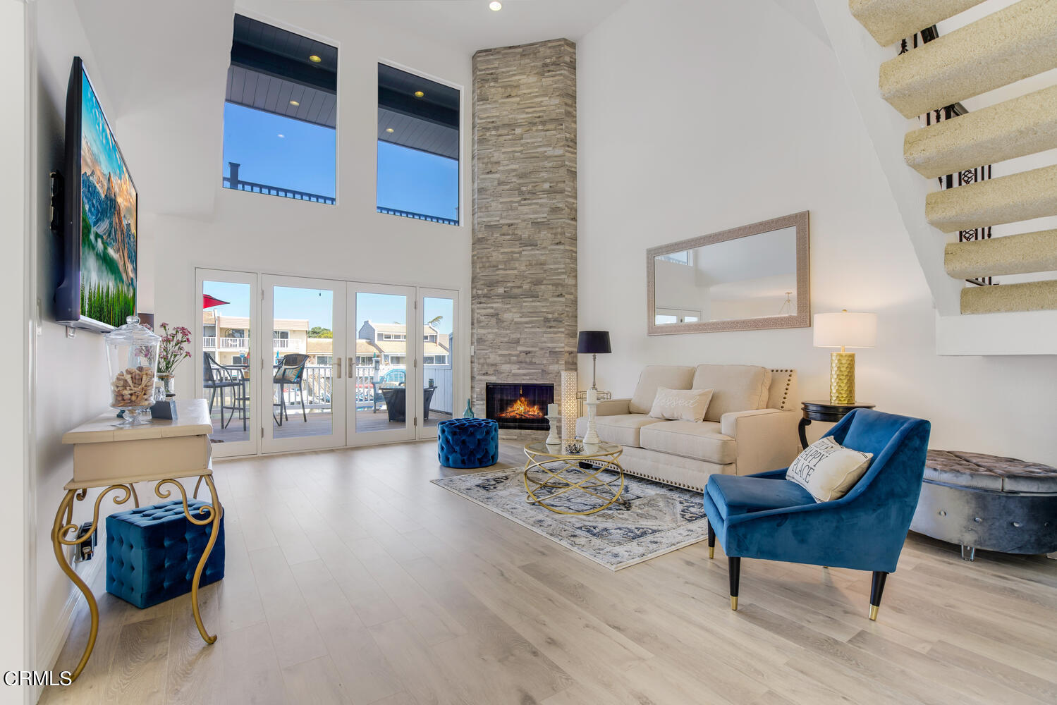 4561 Costa De Oro Oxnard, CA 93035 - Photo 4 of 36 4561 Costa De Oro Oxnard CA-large-006-01