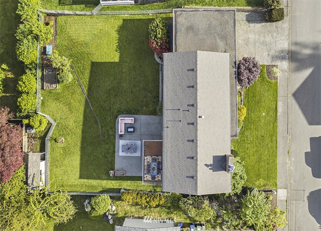 30002 2nd Avenue Southwest Federal Way, WA 98023 - Photo 32 of 34 an aerial view of a house