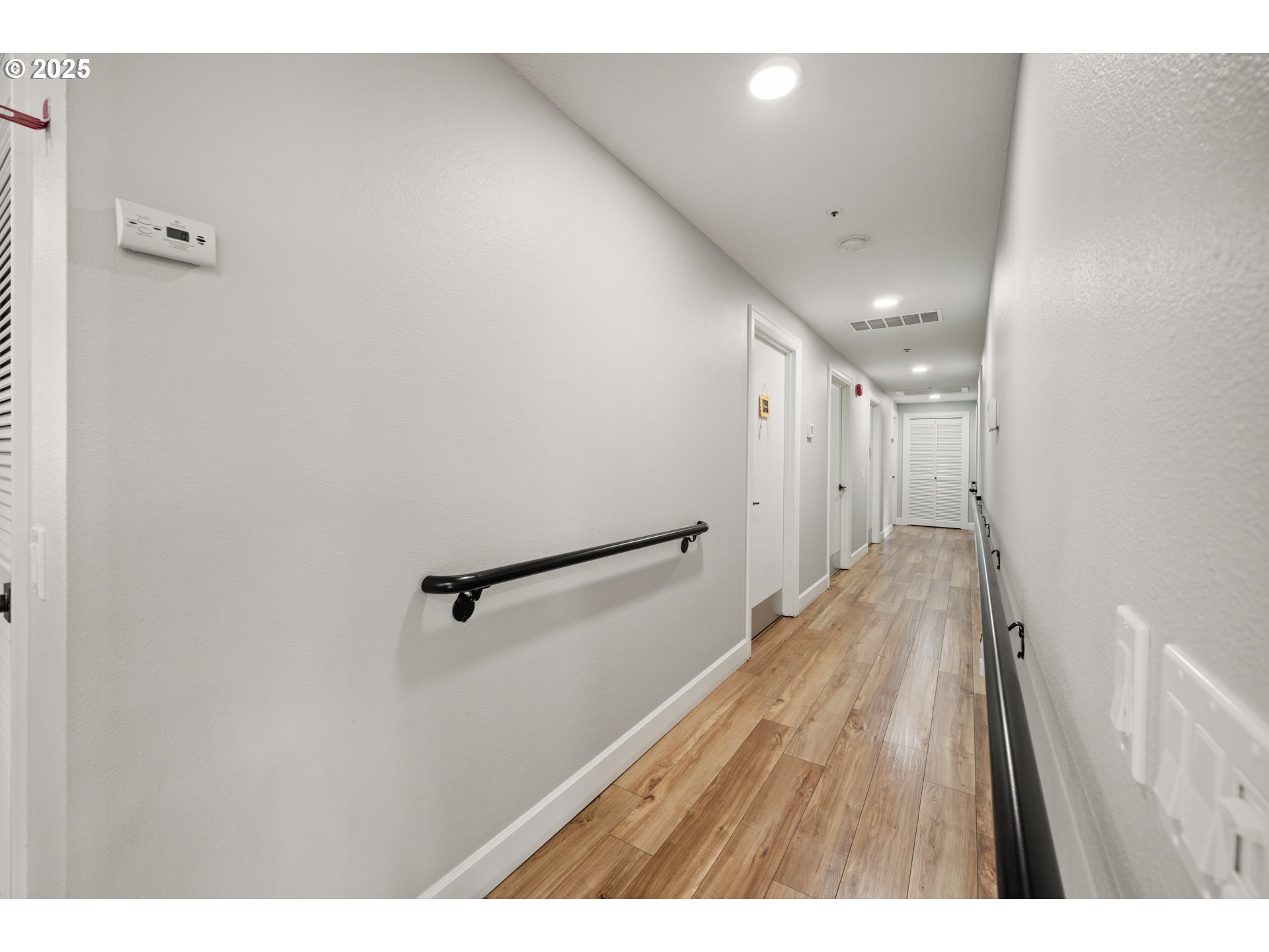 8955 Southwest Club Meadow Lane Portland, OR 97225 - Photo 12 of 33 Gallery Image 12