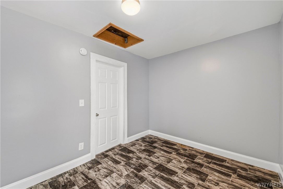 389 Military Road Buffalo, NY 14207 - Photo 18 of 31