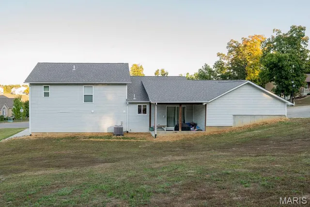 $294,500 | 363 Moss Lane, Farmington, MO 63640