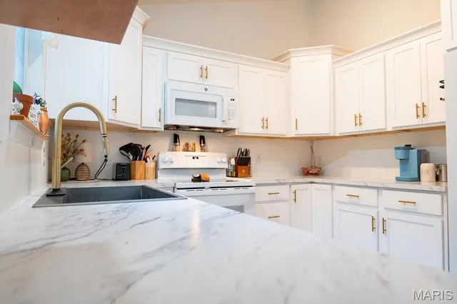 $294,500 | 363 Moss Lane, Farmington, MO 63640