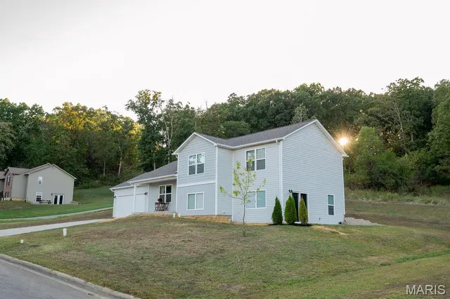 $294,500 | 363 Moss Lane, Farmington, MO 63640