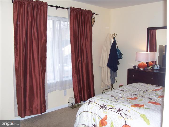 250 Van Horn Avenue Clementon, NJ 08021 - Photo 8 of 17 Bedroom - Main