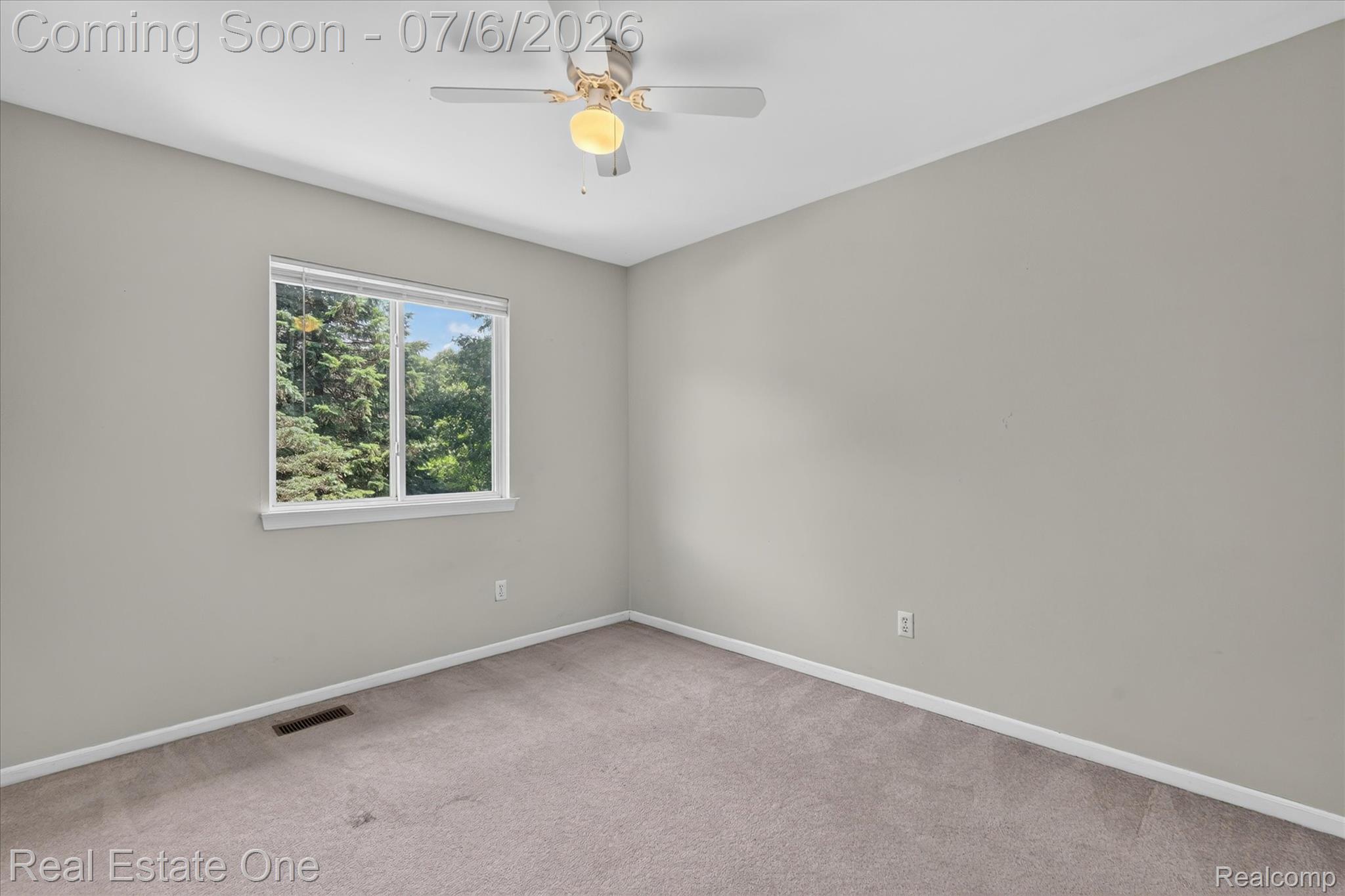 9610 Forest Ridge Drive Clarkston, MI 48348 - Photo 39 of 77 34-9610-Forest-Ridge-Dr-Village-of-Clarkston-MI-48348-WindowStill.jpg