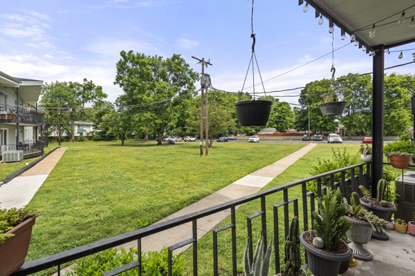 613 Hillsboro Road, Unit B17 Franklin, TN 37064 - Photo 13 of 27 a view of a garden and trees