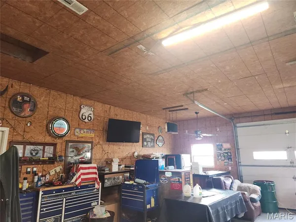 $185,000 | 21023 Old Rte 66, Mount Olive, IL 62069