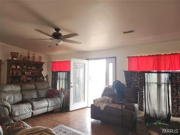 $185,000 | 21023 Old Rte 66, Mount Olive, IL 62069