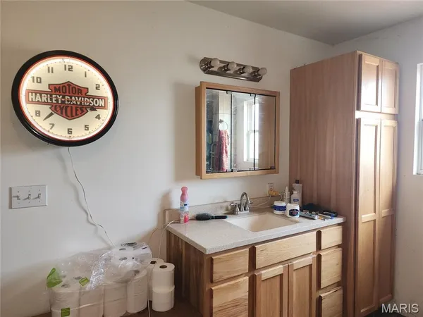 $185,000 | 21023 Old Rte 66, Mount Olive, IL 62069