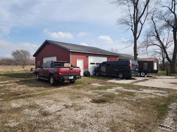 $185,000 | 21023 Old Rte 66, Mount Olive, IL 62069