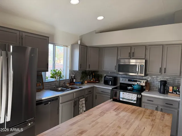 $2,600 | 9722 South Darrow Drive, Tempe, AZ 85284