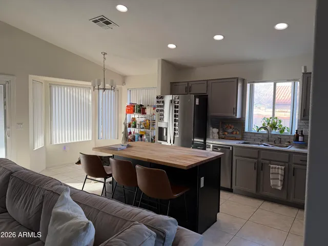 $2,600 | 9722 South Darrow Drive, Tempe, AZ 85284