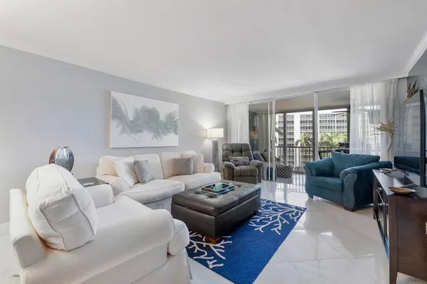 $635,000 | 3212 South Ocean Boulevard, Unit 606A, Highland Beach, FL 33487