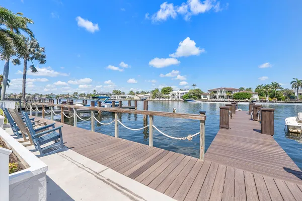 $635,000 | 3212 South Ocean Boulevard, Unit 606A, Highland Beach, FL 33487