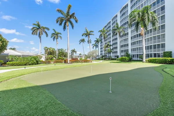 $635,000 | 3212 South Ocean Boulevard, Unit 606A, Highland Beach, FL 33487