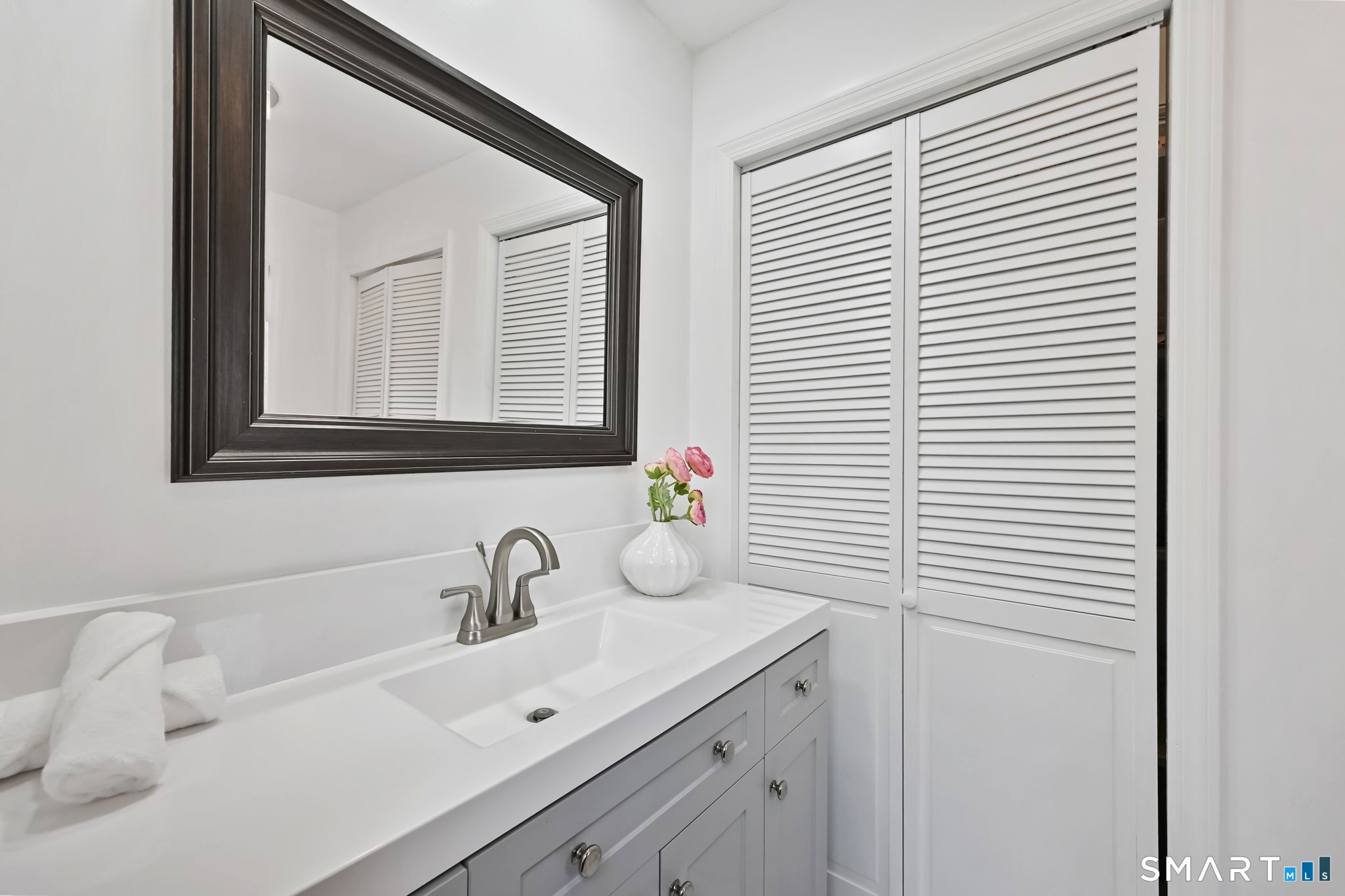 52 Partrick Road Westport, CT 06880 - Photo 16 of 40
