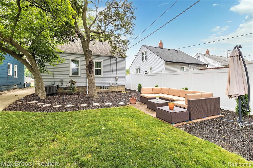 1410 East 10 Mile Road Ferndale, MI 48220 - Photo 41 of 48