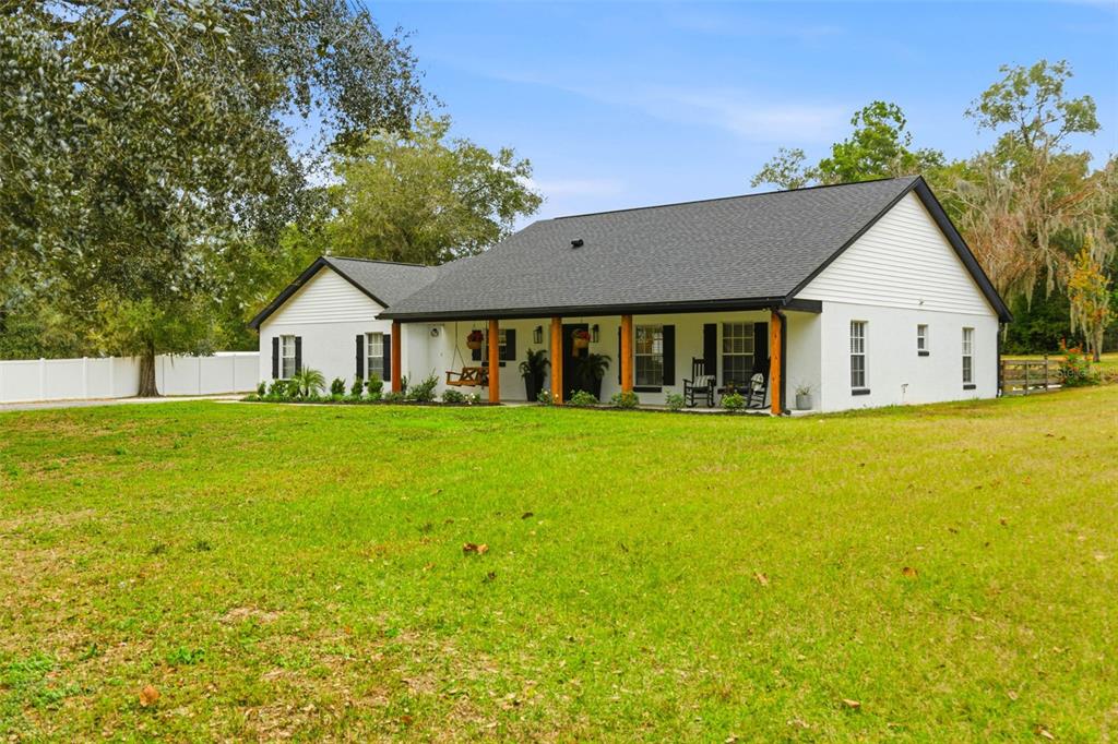 37403 Phelps Road Zephyrhills, FL 33541 - Photo 3 of 37