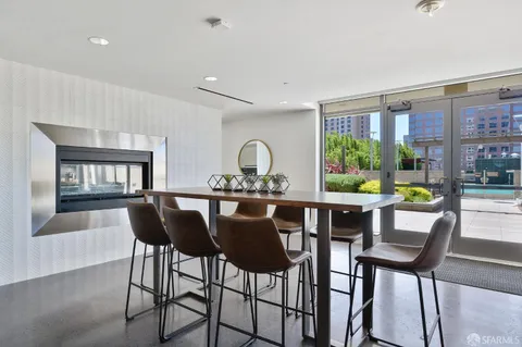 $899,000 | 88 East San Fernando Street, Unit 1002, San Jose, CA 95113