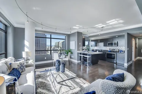 $899,000 | 88 East San Fernando Street, Unit 1002, San Jose, CA 95113