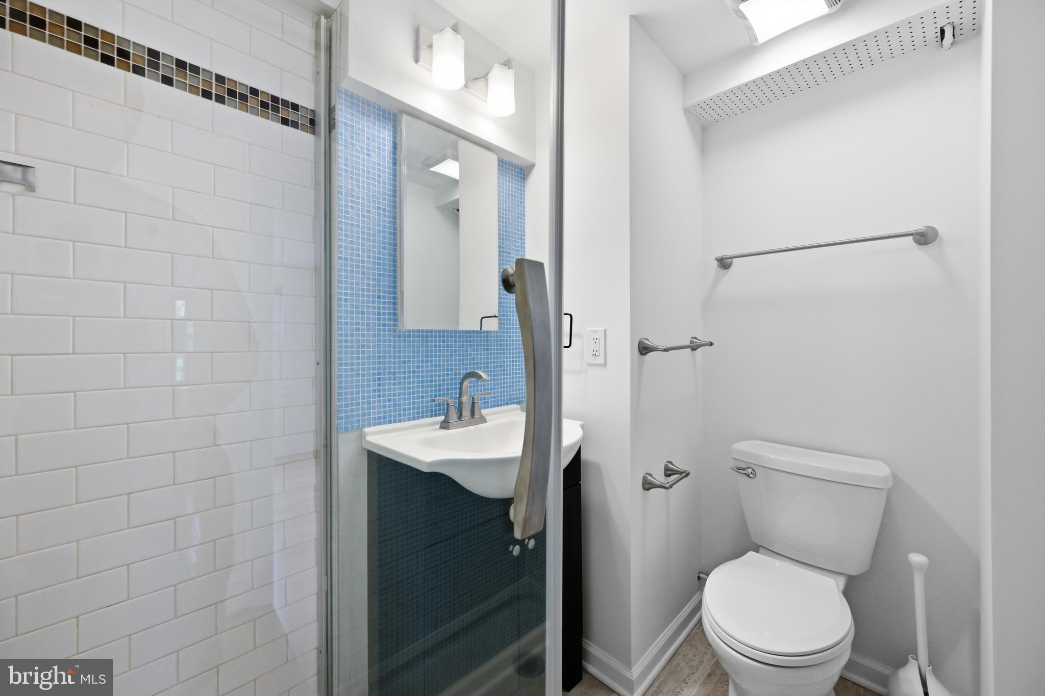 2705 1st Road South Arlington, VA 22204 - Photo 15 of 25 Gallery Image 15