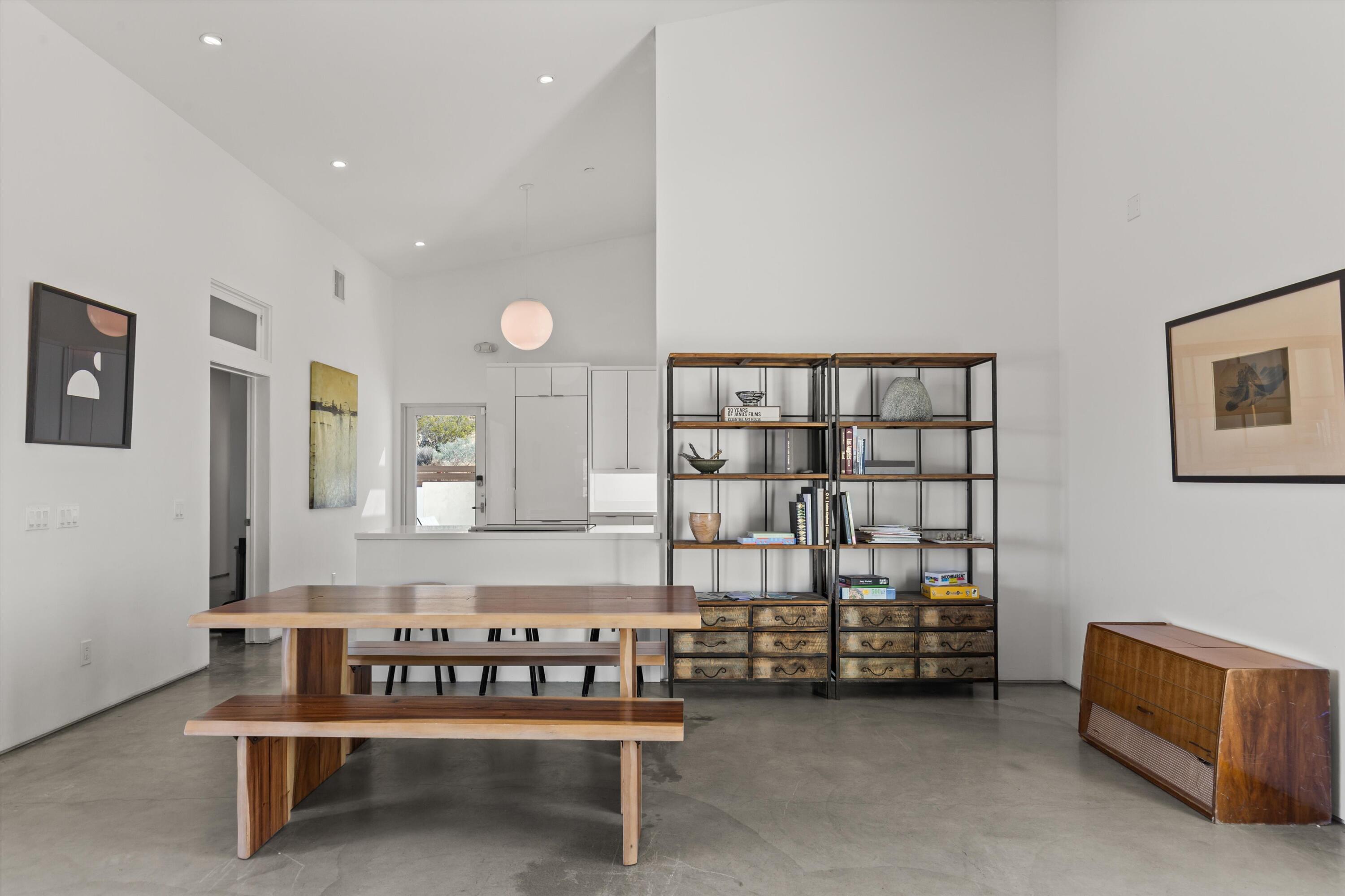 8825 Lilley Road Joshua Tree, CA 92252 - Photo 12 of 56 a view of a livingroom with furniture
