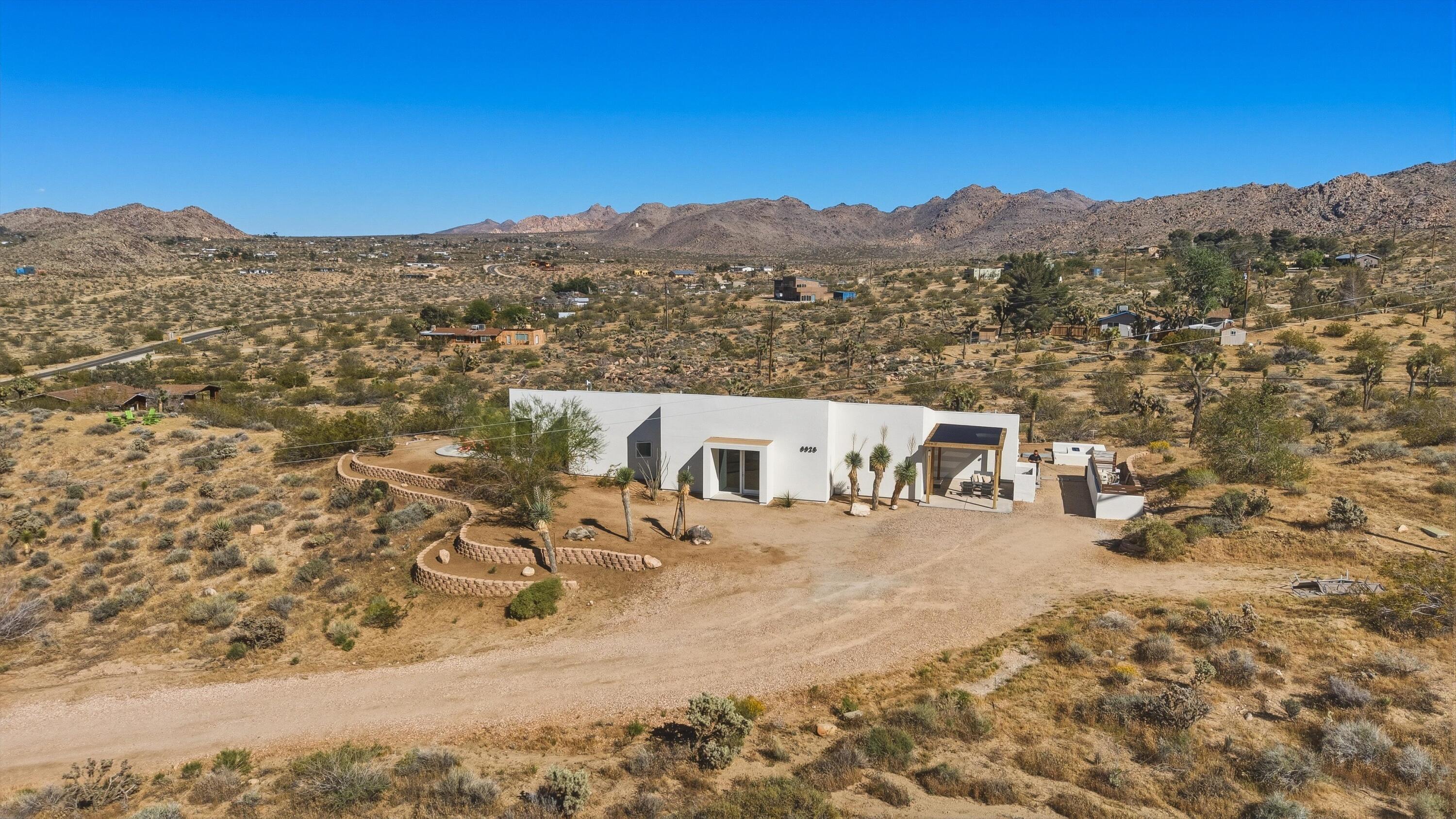 8825 Lilley Road Joshua Tree, CA 92252 - Photo 5 of 56 a view of a city with a mountain